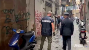 Napoli, perquisizioni nei quartieri del centro