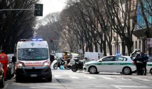 Incidente nel Milanese, travolta sulle strisce: morta 68enne