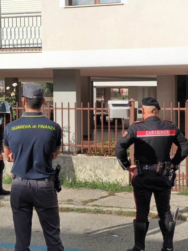 Asti, donna gambizzata: fermato un uomo