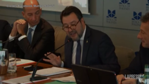 Edilizia, Salvini: “Valutare sanatoria su piccole irregolarità”