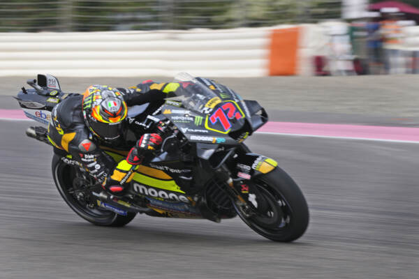 MotoGp, in India vince Bezzecchi davanti a Martin: out Bagnaia