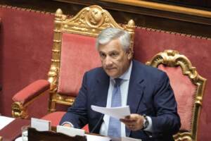 Edilizia, Tajani: “Nessun condono, ma sanare i piccoli abusi”
