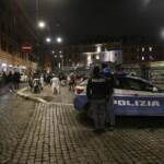 Roma, ferisce con forbice da giardino 3 persone a San Lorenzo: fermato