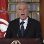 Migranti, Tunisia rifiuta fondi Ue: “Sì cooperazione, no a carità”