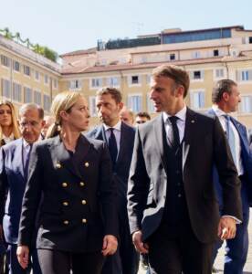 Il Presidente del Consiglio Giorgia Meloni riceve Emmanuel Macron Presidente della Repubblica francese