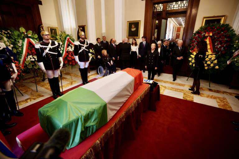 Giorgia Meloni a Montecitorio per i funerali di Stato di Giorgio Napolitano