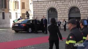 Funerali Napolitano, l’arrivo del presidente emerito austriaco Fischer