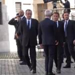 Funerali Napolitano, l’arrivo del presidente francese Macron