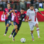 Cagliari-Milan 1-3, tris rossonero con il primo gol di Okafor