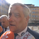 Migranti, Tajani: “Perché Berlino finanzia Ong per portarli in Italia?”