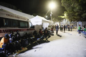 Migranti, vuoto l’hotspot di Lampedusa
