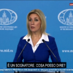 Russia, la ministra degli Esteri Zakharova: “Macron è un sognatore”