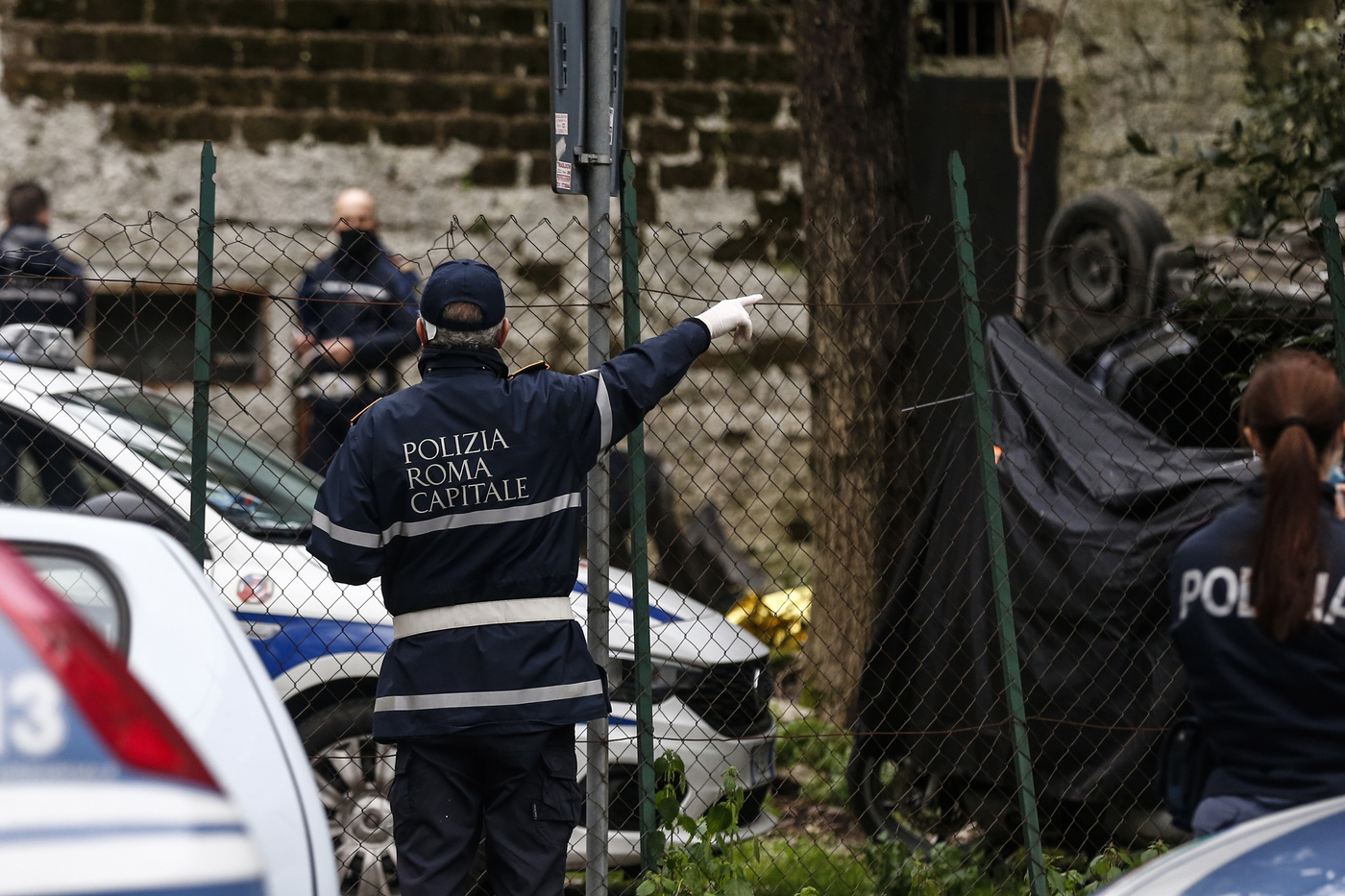Roma, donna investita e uccisa da auto pirata Roma, donna investita e uccisa da auto pirata
