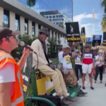 Hollywood, finisce sciopero sceneggiatori ma continua protesta attori