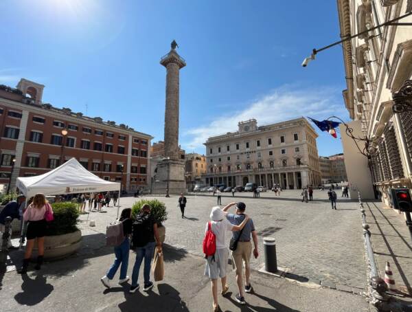 Roma, dopo dieci anni piazza Colonna riapre al pubblico