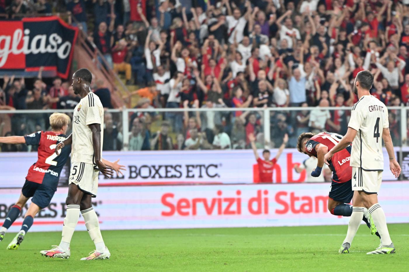 La Roma crolla a Marassi, è 4-1 per il Genoa