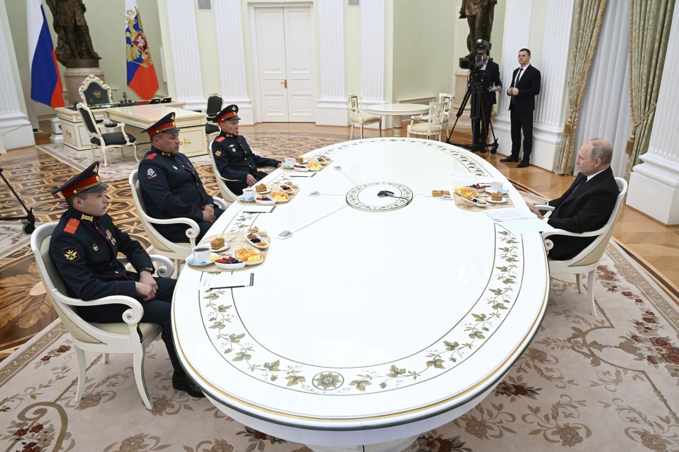 Ucraina, Putin affida guida volontari a ex comandante Wagner