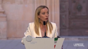 Migranti, Meloni: “Senza soluzione strutturale tutti travolti”