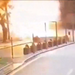 Ankara, il momento in cui il kamikaze si fa esplodere