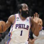 Nba, Philadelphia impedisce a James Harden di salire sull’aereo
