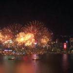 Hong Kong, fuochi d’artificio per celebrare la festa nazionale