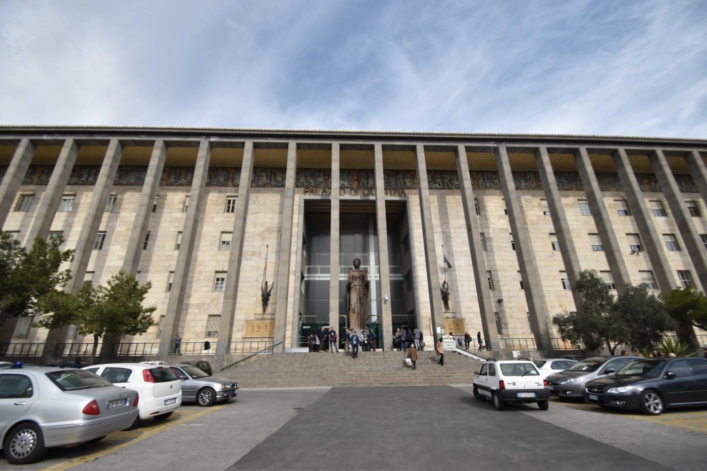Migranti, sentenza Catania: tunisino liberato in Lombardia dallo zio