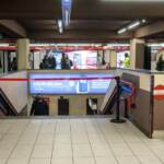 Milano, fumo in banchina M1: passeggeri evacuati e stop treni