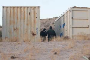 Gli agenti della Border Patrol pattugliano il confine Usa Messico