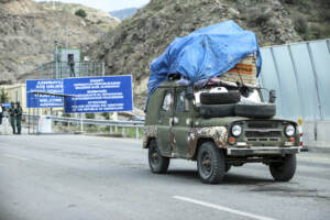 Nagorno-Karabakh, Azerbaigian pronto a negoziati con Armenia e Ue