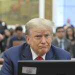 Usa, media: Trump discusse segreti militari con cliente Mar-a-Lago