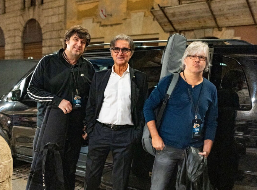 Musica, omaggio a Pezzoli poi insulti ai fan: bufera social su leader Stadio