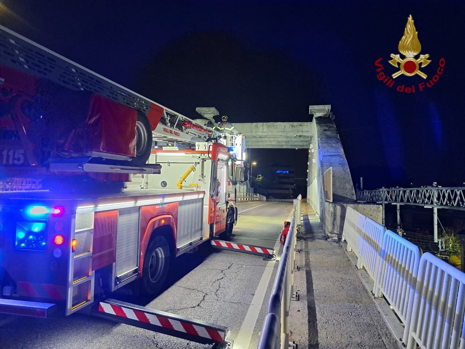 Venezia, cade intonaco da altro cavalcavia di Mestre
