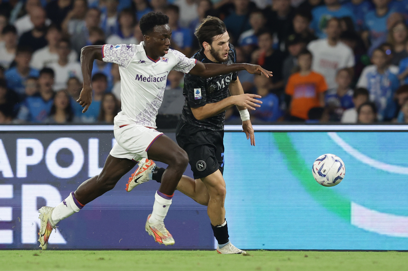 Serie A, Fiorentina passa 3-1 a Napoli: viola agganciano Juve al 3° posto