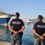 Migranti, Geo Barents nel porto di Salerno: 258 persone a bordo