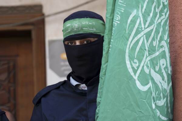 Medioriente, Hamas: “Oltre 100 ostaggi nelle nostre mani”