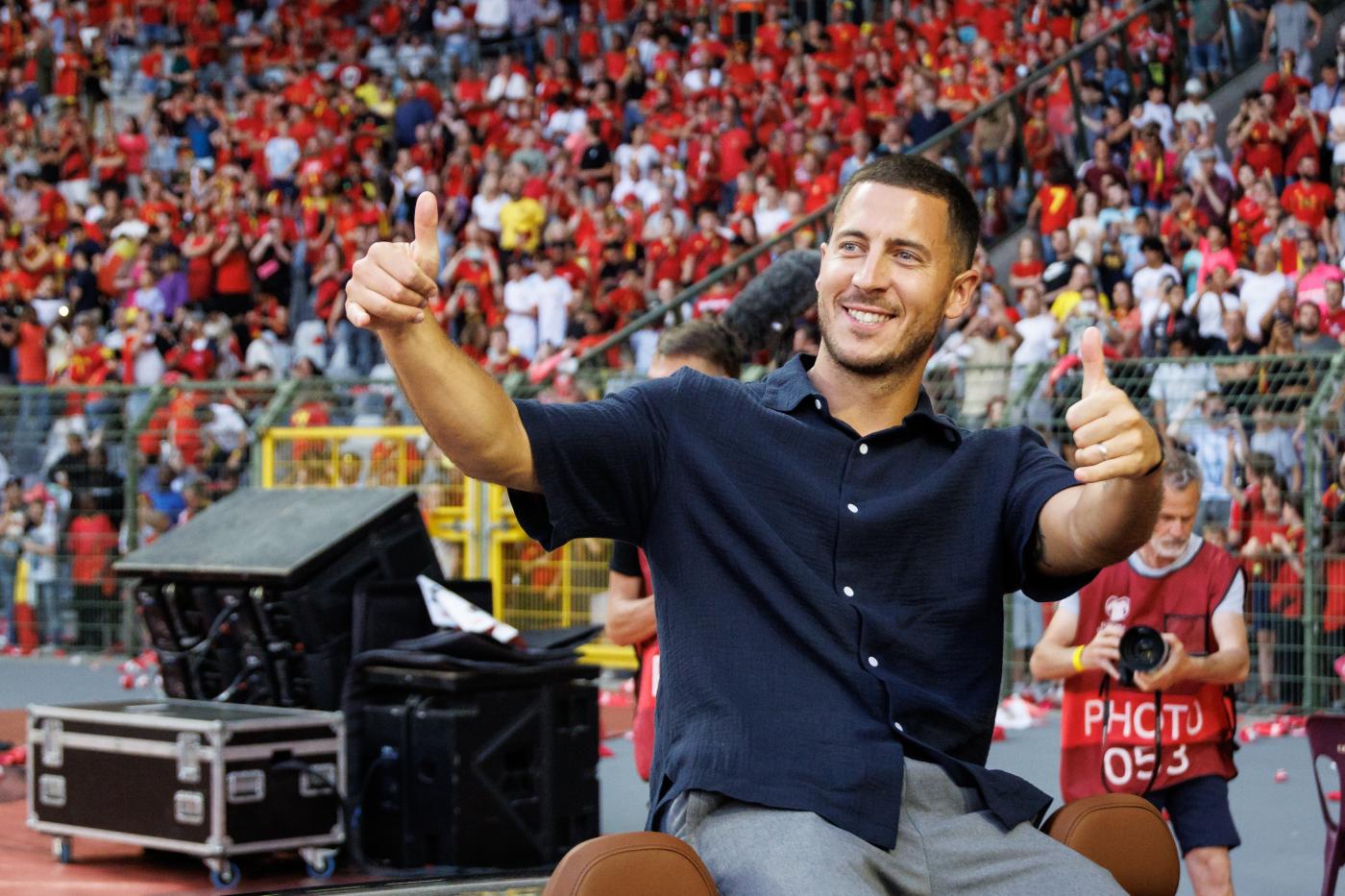 Calcio, Hazard annuncia il ritiro Calcio, Hazard annuncia il ritiro