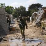 Israele, strage di Hamas nel kibbutz. Gallant: “Pronti a offensiva totale”