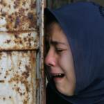 Israele assedia Gaza, l’Egitto dice no al corridoio per far uscire i palestinesi