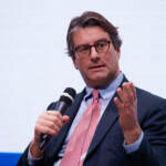 Intesa Sanpaolo: l’app mobile è la migliore in area Emea