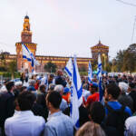 Milano, Sala fischiato a presidio pro-Israele