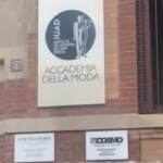 Milano, sostanza irritante all’Accademia della Moda: evacuato edificio