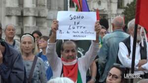 Israele, a Milano centinaia di persone al presidio per la pace