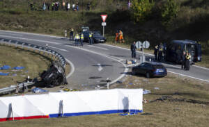 Germania, furgone con migranti a bordo si schianta: 7 morti tra cui un bambino