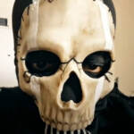 Bologna, tiktoker si suicida: per il padre è vittima di cyberbullismo