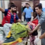 Gaza, palestinesi trasportati d’urgenza nell’ospedale di Al-Aqsa