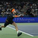 Tennis, Masters 1000 Shanghai: Hurkacz batte Rublev in finale