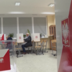 Polonia al voto, seggi aperti dalle 7