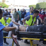 Gaza, la testimonianza di un medico: “Morti in strada e fosse comuni”