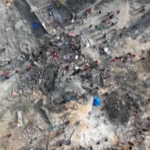 Gaza, Deir al-Balah rasa al suolo da raid israeliani: le immagini dal drone