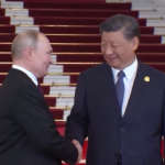 Cina, Xi Jinping accoglie Putin a Pechino